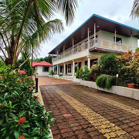 The Village Resorts Karjat Dış mekan fotoğraf